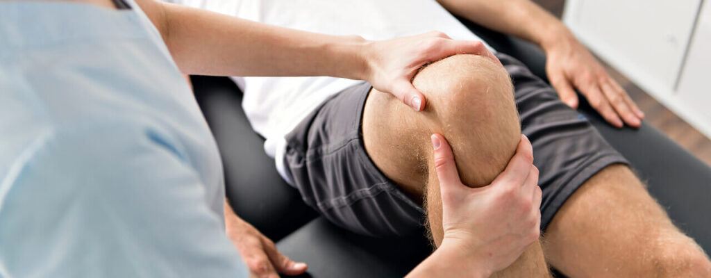 Knee Pain in Solana Beach: Finding Lasting Relief Through Natural Care