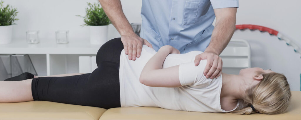 Why Chiropractic Adjustment in Encinitas Is a Natural Alternative to Pain Medication