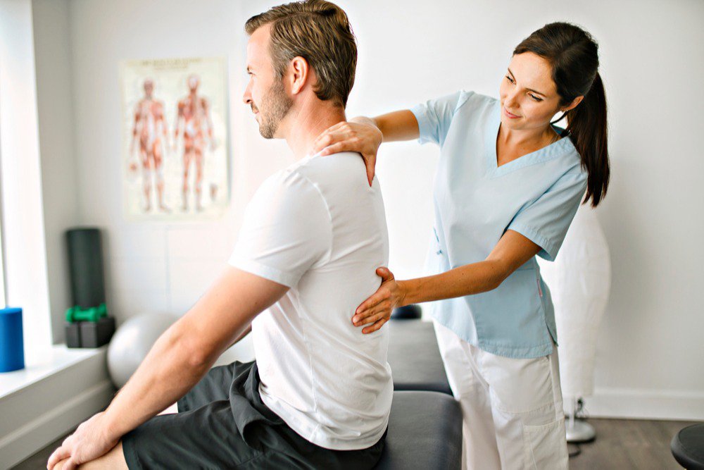 When to Seek a Back Pain Specialist Near Me in Solana Beach for Chronic Pain Issues