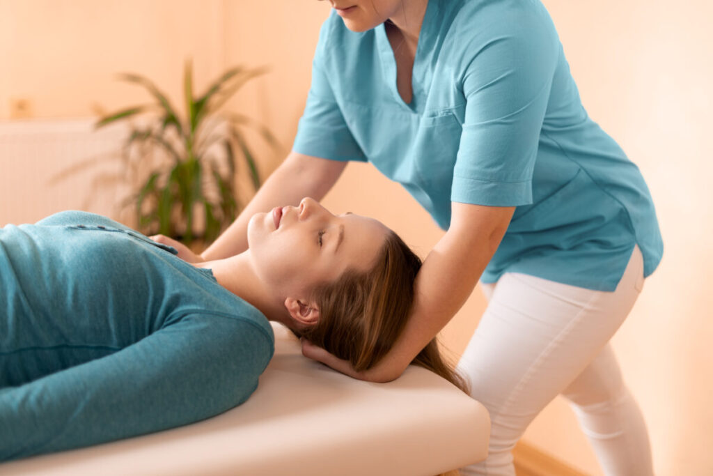 Holistic Healing: How Chiropractic Massage in Del Mar Complements Other Therapies