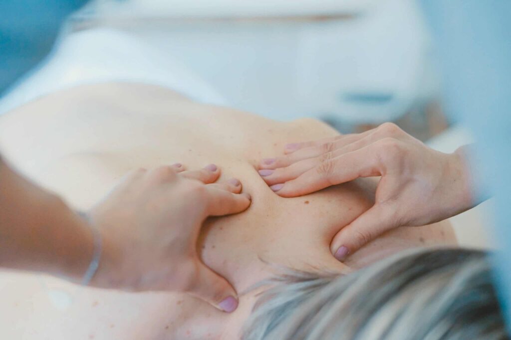 How Chiropractic Massage in Encinitas Enhances the Benefits of Spinal Adjustments